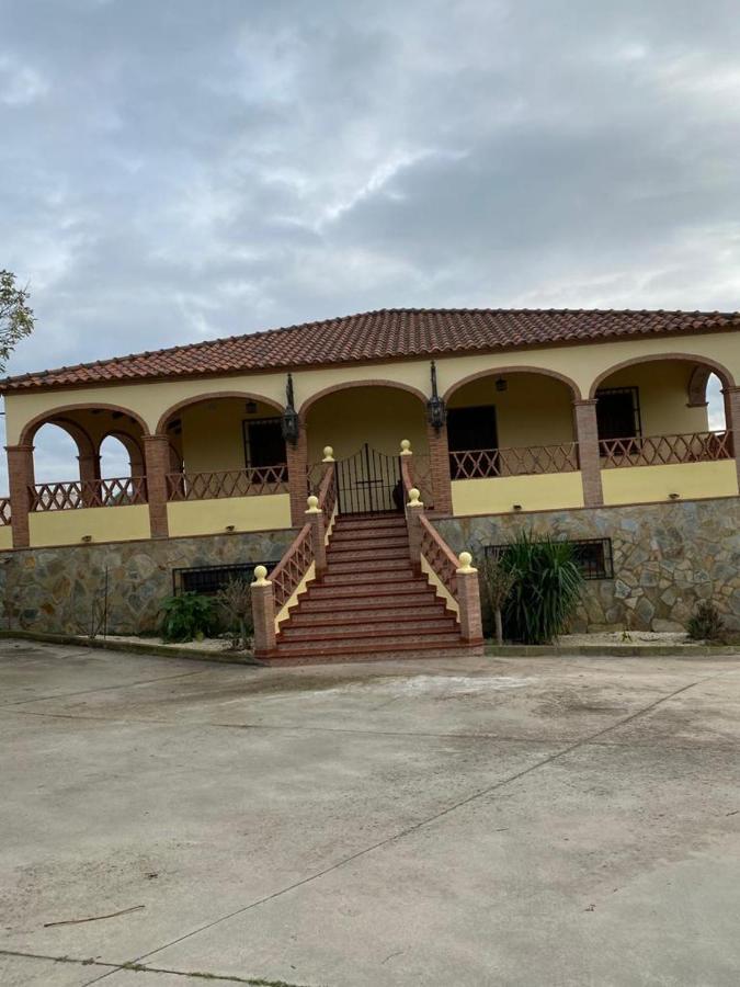Casa Rural Montes De Trigo Херес де лос Кабайерос Екстериор снимка