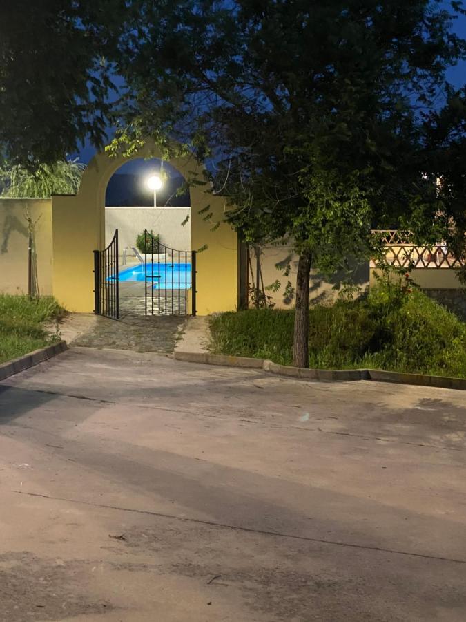Casa Rural Montes De Trigo Херес де лос Кабайерос Екстериор снимка