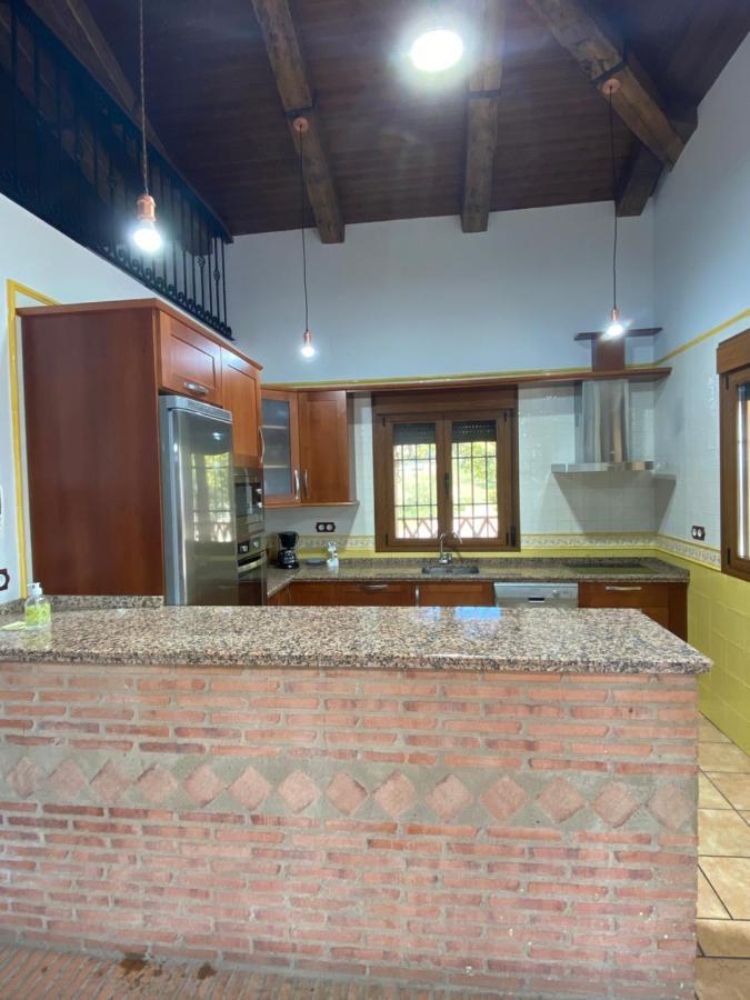 Casa Rural Montes De Trigo Херес де лос Кабайерос Екстериор снимка